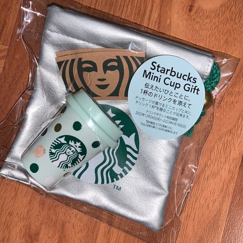 Brand New In Packaging Starbucks Japan Exclusive Chinese New Year Rabbit Cup With Mini Bag (Plastic) Logo Drawstring Bag Mini Sleeve Last Photo I Used Translate And There’s A Ticket For A Free Drink (To Be Used In Japan) Until The 28th Of June. Starbucks Gifts, Starbucks Birthday Party, Bored Ideas, Starbucks Merchandise, Starbucks Japan, Starbucks Birthday, Craft Market Display, Preppy Things, Fine Dinnerware