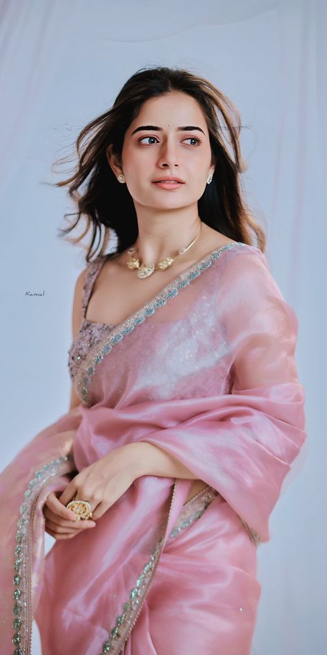 Ram Ji Photo, Ashika Ranganath, Ram Ji, All Actress, Nice Pic, Beautiful Smile Women, Beautiful Smile, Stylish Girl, Hd Photos