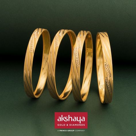 Akshaya Gold Bangle Simple Gold Bangle, Gold Jewelry Prom, Gold Bangles Indian, Gold Bracelet Simple, Bride Jewelry Set, Gold Bangles For Women, Diamond Bangles, Antique Gold Jewelry Indian, Gold Bangle Set