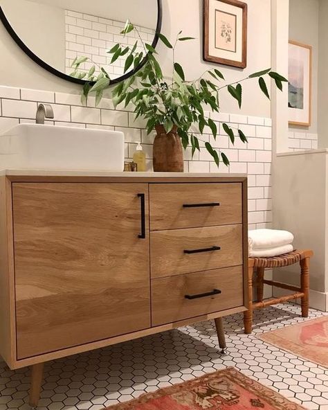 Classic Modern Bathroom, Midcentury Modern Bathroom, Second Bathroom, Beautiful Small Bathrooms, Modern Bathroom Renovations, Beige Cabinets, Schoolhouse Electric, Mermaid Bathroom, Modern Bathroom Remodel