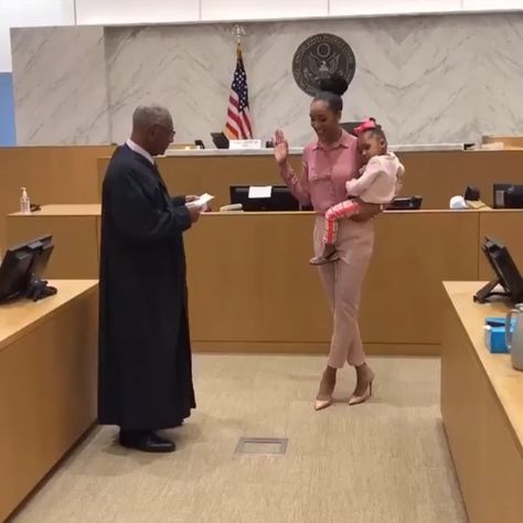 BLACK WOMEN IN MEDIA on Instagram: “”Nothing is Impossible To A Determined WOMAN!” S/o to #HarvardLaw Attorney Brianna Williams for being sworn in today! @lovexbriana”