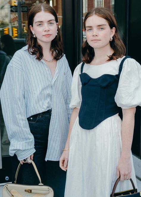 Telfar Bag, New York Fashion Week Street Style, Streets Of New York, Corset Fashion, Nyfw Street Style, High Fashion Outfits, The Best Street Style, Best Street Style, Spring Street Style