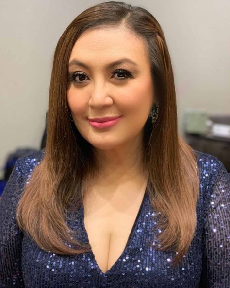 Sharon Cuneta, Random Image, Simple Wallpapers, 80s Fashion, All About Fashion, Actors & Actresses, Actresses, Actors, Lifestyle