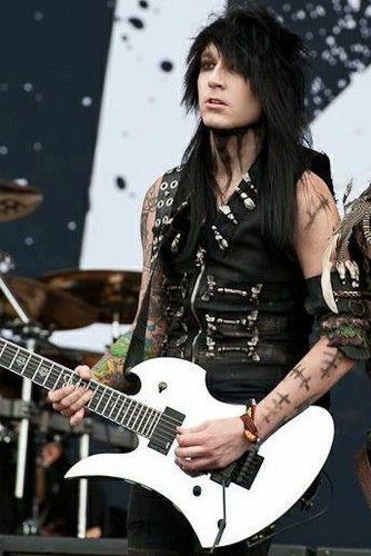 Jake Pitts - Black Veil Brides Jake Pitts, Andy Sixx, Ashley Purdy, Andy Black, Falling In Reverse, Andy Biersack, Motionless In White, Of Mice And Men, Veil Brides