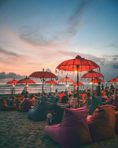 Photo Seminyak Beach Bali, Bali Photo Ideas, Bali Baby, Peru Travel Guide, Bali Seminyak, Bali Guide, Seminyak Bali, Beach Bali, Bali Travel Guide