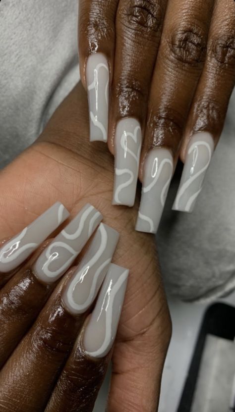 Pearl White Nails Square, White Nails With White Designs, White Base Acrylic Nails With Design, White Nail Designs Black Women, White Arclyc Nails Design, White Acrilyc Nails With Design, White And Black Acrylic Nail Designs, Nut White Nails With Design, Medium White Acrylic Nails With Design