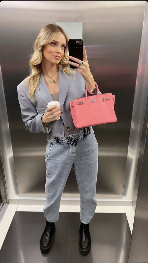 Pink Bags Outfit, Germany Outfits, Chiara Ferragni Style, Bags Outfit, Pink Bags, Extra Petite, Looks Street Style, Style Looks, Blazer Outfits