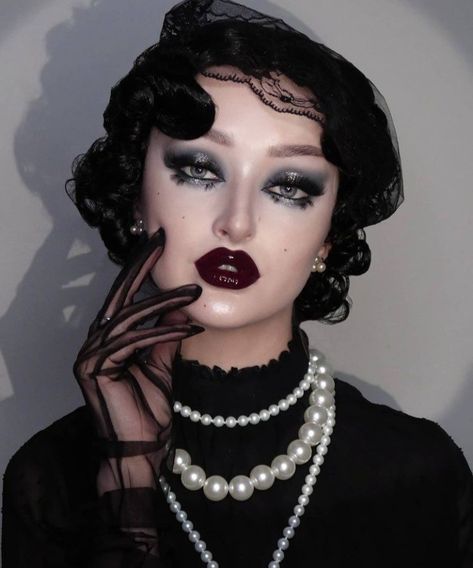 Mrs Bella, Maquillage Goth, Marcel Waves, 1920s Makeup, Drag Make-up, Style Wig, Dark Lipstick, Halloween Tattoo, Finger Waves