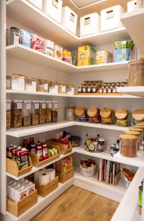 Organised Food Cupboard, Wooden Pantry Organization, Open Pantry Storage, Wide Laundry Room Ideas, Food Storage Ideas For Small Spaces, Open Pantry Organization Ideas, Laundry Ideas Organization, How To Organise Kitchen, Fruit Organization Kitchens