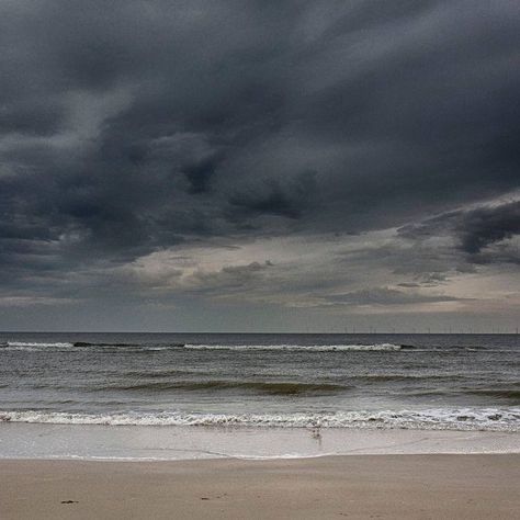 Seaside Aesthetic, Beach Clouds, Dark Beach, Dark Sea, Dark Clouds, Gray Aesthetic, North Sea, Beach Aesthetic, Beach Scenes