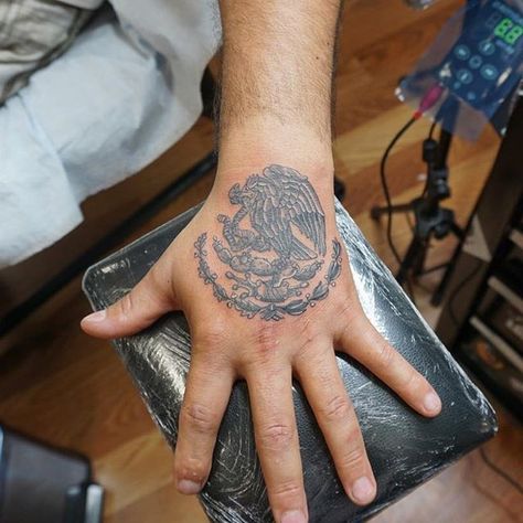 Mexico Hand Tattoo, Tattoo Ideas For Mexican Men, Mexico Coat Of Arms Tattoo, Viva Mexico Tattoo, Mexican Hand Tattoos For Women, Mexican Representation Tattoo, Mexico Flag Tattoo Ideas, Mexican Flag Eagle Tattoo, Mexican Arm Tattoo