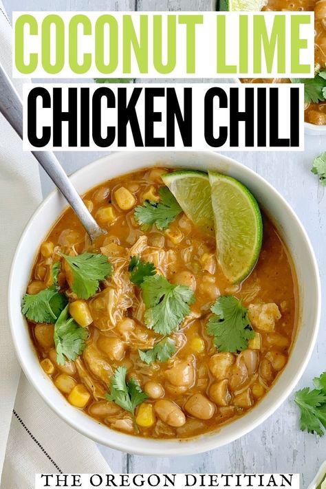 Summer Chili Recipe, White Bean Chicken Chili Recipe, Healthy Chicken Chili, Delicious Chili Recipe, Slow Cooker Vegetarian Chili, Coconut Lime Chicken, White Bean Chicken Chili, Favorite Chili Recipe, Slow Cooker Chicken Chili