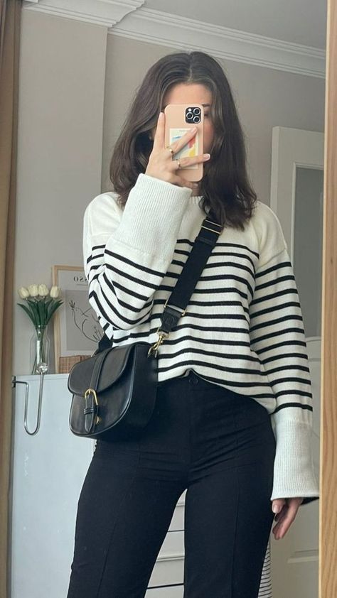 Casual Chic Outfits, Cafe Aesthetic, Outfit Street, Outfit Work, Skandinavian Fashion, Winter Fashion Outfits Casual, Casual College Outfits, Hacks Clothes, Populaire Outfits