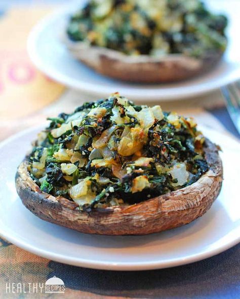 Stuffed Portobello Mushrooms, Portobello Mushroom Recipes, Stuffed Portobello, Healthy Food Blogs, Idee Pasto Sano, Veggie Dishes, Mushroom Recipes, Portobello, Vegetable Dishes