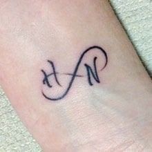 Infinity Tattoo For Men, H Letter Images, Maching Tattoos, Tattoo For Boyfriend, Music Notes Tattoo, H Tattoo, Lion Tattoo Sleeves, Tattoo Lettering Design, Infinity Tattoos