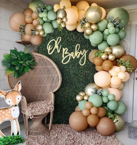 Baby Shower Nature Theme, Shower Arch, Wild Baby Shower, Baby Shower Party Themes, Green Balloons, Garland Birthday, Idee Babyshower, Baby Shower Theme Decorations, Baby Shower Deco