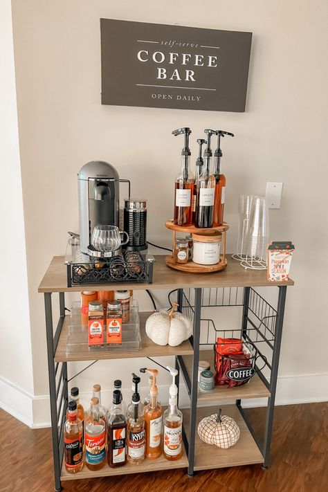 Home Coffee Cart, Coffee Bar Cart Ideas, Apartment Coffee Bar, Starbucks Drink Orders, Coffee Cart Ideas, Fall Coffee Bar Decor, Fall Coffee Bar, Fall Coffee Recipes, Bar Cart Ideas