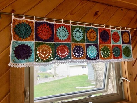 Crochet Cabin Curtains - Marilee Kay co. Cabin Curtains, Sunburst Granny Square, Unique Color Combinations, Wooden Lamp, The Cabin, Lion Brand, Pull Through, Slip Stitch, Granny Square