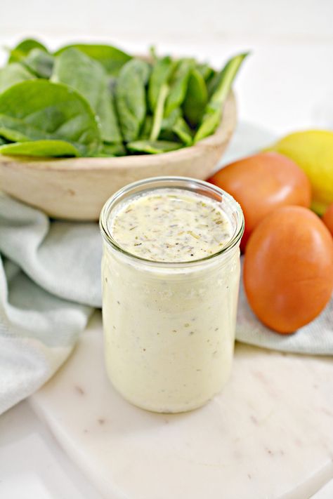 Olive Garden Salad Dressing Salad Sauce Recipes, Pasta Salad Vinaigrette, Pasta Salad Sauce, Garden Salad Dressing Recipe, Olive Garden Salad Dressing Recipe, Olive Garden Salad Recipe, Garden Salad Dressing, Olive Garden Dressing, Kid Friendly Appetizers