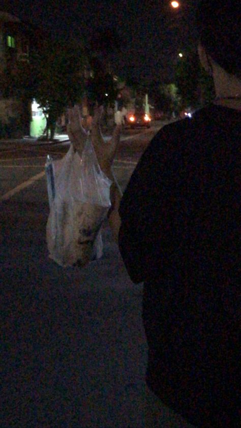 Night Walk With Bf Prank, Gala With Boyfriend Prank, Night Walk Prank, Night Gala Prank Picture, Gala With Friends Prank Filipino, Night Walk With Bf, Bonding With Boyfriend, Night Walk With Boyfriend, Night Walks With Boyfriend