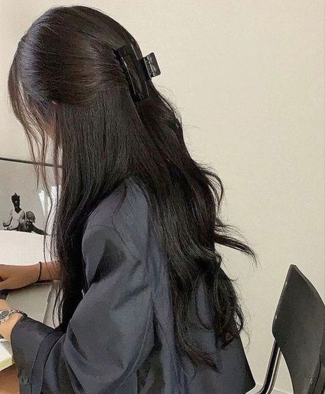 Fesyen Rambut, Long Black Hair, Long Hair Girl, Dream Hair, Korean Hairstyle, Aesthetic Hair, Fesyen Wanita, Long Black, Dark Hair