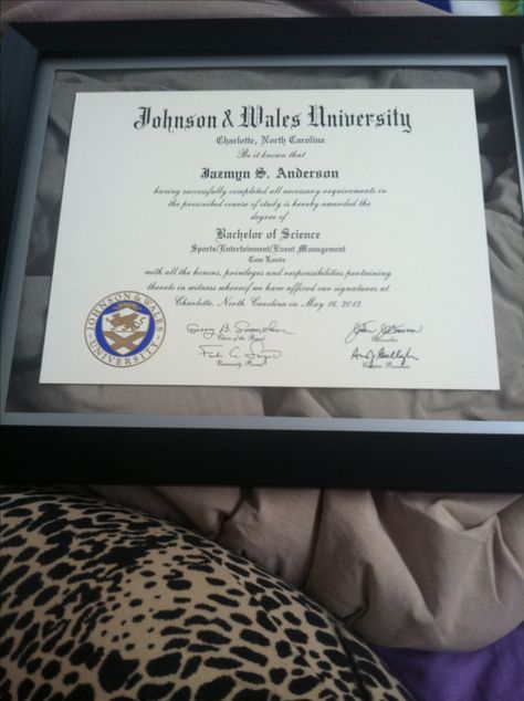 Modern, black and glass degree frame. I love it! College Degree Frame Ideas, Degree Framing Ideas, Modern Diploma Frame, Business Degree Career, Degree Frame Ideas, Diploma Wall Decor, Diploma Framing, Degree Aesthetic, Diploma Wall