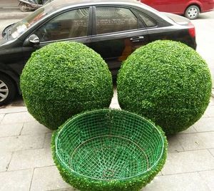 Topiary Balls, Tiny Garden Ideas, Cheap Artificial Plants, Boxwood Balls, Space Beautiful, Garden Balls, Artificial Topiary, Brick Fence, Topiary Garden