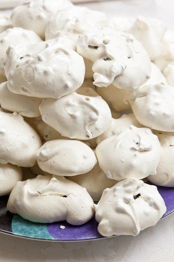 Egg White Candy, Forget Me Not Cookies Recipe, White Meringue Cookies, Meringue Chocolate Chip Cookies, Nighty Night Cookies, Egg White Chocolate Chip Cookies, Pecan Meringue Cookies, X And O Cookies, Egg White Cookies Meringue