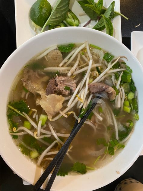 How To Make Pho, Asian Soup Noodle, Pho Broth, Vietnamese Soup, Pho Noodles, Vietnamese Pho, Pho Soup, Pho Recipe, Vietnamese Noodles