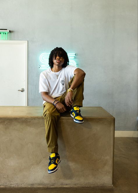 Jid Rapper, Kenny Mason, Fits Streetwear, Rapper Outfits, Yellow Fits, Donald Glover, Tyler The Creator, Streetwear Men Outfits, Travis Scott