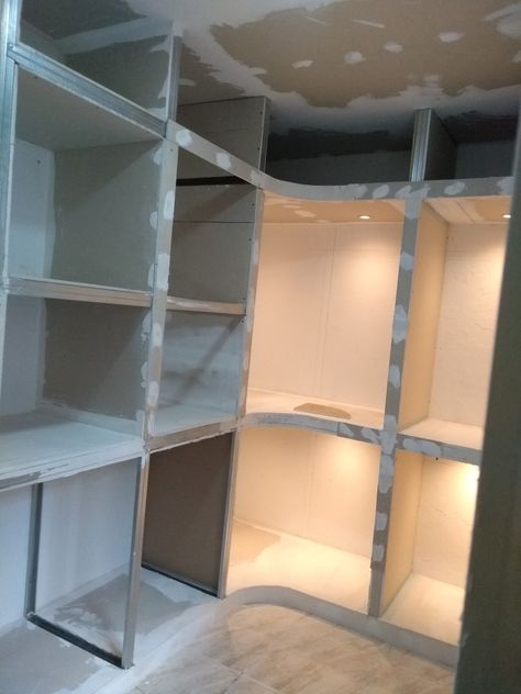 Concrete Closet Wardrobes, Granite Wardrobe Design, Concrete Closet, Corner Wardrobe Closet, Carton Design, Corner Wardrobe, Simple Closet, Kitchen Cupboard Designs, Beauty Boost