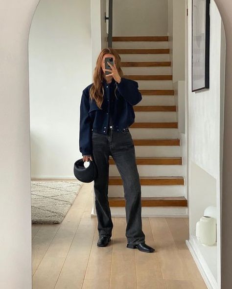 Navy Black Outfit, Navy Jacket Outfit, Cropped Jacket Outfit, Black Jacket Outfit, Cropped Black Jacket, Jean Jacket Outfits, Navy Outfit, Fresh Outfits, Navy Jacket