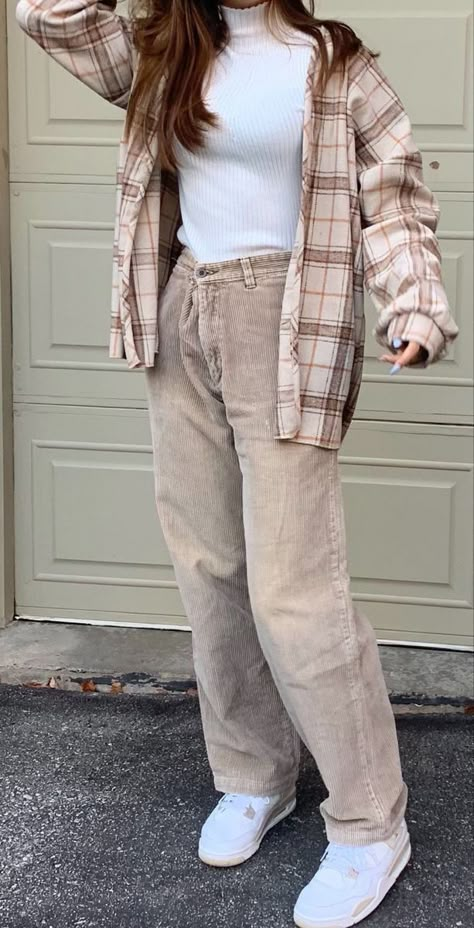 Tan Coudroy Pants Outfits, Beige Corduroy Pants Outfits, White Corduroy Trousers Outfit, Corduroy Tan Pants Outfit, Fits With Corduroy Pants, Cream Cordory Pants Outfit, How To Style Beige Corduroy Pants, Courdoury Pants Outfits, Winter Outfits Beige Pants