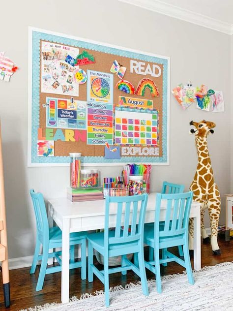 15 Adorable Distance Learning Setups | Kate Decorates Minimalist Homeschool Room Ideas, Homeschool Storage, Home Daycare Rooms, Daycare Setup, Homeschool Room Decor, Home Daycare Ideas, Homeschool Room Design, Homeschool Room Organization, Daycare Rooms