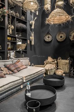 African Living Rooms, Butik Design, African Interior Design, Balinese Decor, Deco Zen, African Inspired Decor, African Interior, African Home Decor, African Decor