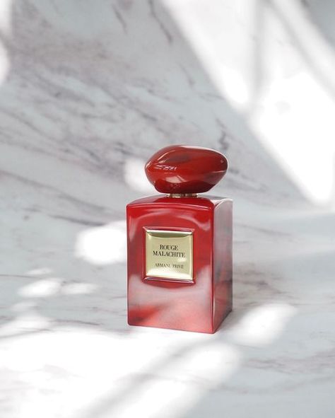 Rouge Malachite Armani, Armani Perfume For Men, Armani Prive Rouge Malachite, Armani Perfume, Luxury Perfumes, Niche Perfume, White Florals, Armani Prive, Fast Forward