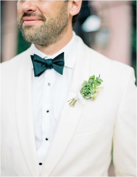 White Tux With Emerald Green, White Suit Green Tie, Charleston Engagement Pictures, Tux Colors, Green Tux, Forest Green Wedding, Prom 23, Green Pocket Square, Wedding Couple Pictures