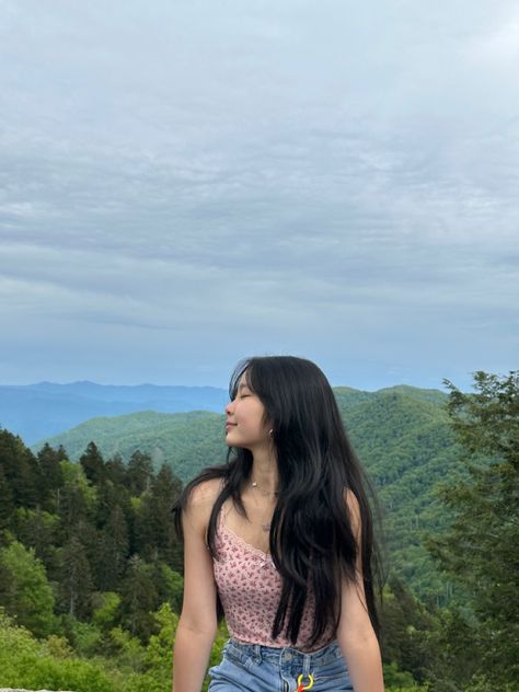 trip, mountain, side profile duh Side Picture Poses, Side Profile Picture Ideas, Side Profile Photography, Side Profile Poses, Dating Profile Picture Ideas, Side Profile Woman, Mountain Photo Ideas, Apologizing Quotes, Profile Photography