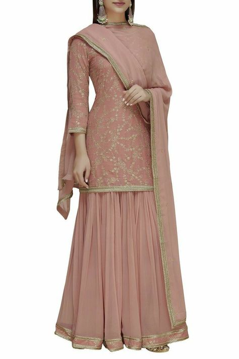 Sharara Designs, Trendy Suits, Pakistani Dresses Casual, Sharara Suit, Salwar Kamiz, Traditional Indian Outfits, Indian Gowns Dresses, Kurti Designs Party Wear, Sleeves Designs For Dresses