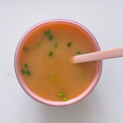 Miso Soup Aesthetic, Soup Aesthetic, Soup Broth, Pink Bowls, Miso Soup, Bowl Of Soup, Delicious Soup, Pretty Food, Soup Bowl