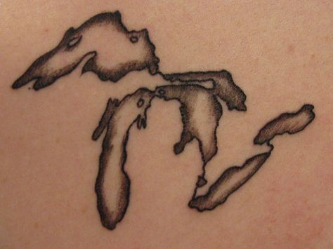 Michigan- the Great Lake State definitely thinking about this. Canadian Tattoos, Lakes Tattoo, Great Lakes Tattoo, Michigan Tattoos, Canadian Tattoo, Canada Tattoo, Lake Tattoo, Ink Link, Custom Tattoo Design