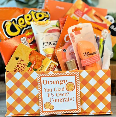 Orange Birthday Box Ideas, Orange Themed Gifts, Orange Themed Gift Basket, Green Themed Gift Baskets, Orange Gift Basket, Orange Gift Box, Easy Graduation Gifts, Scrapbook Retreat, Orange Gifts