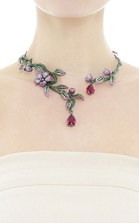 Flower Diamond Necklace, Vine Necklace, Ruby Necklace, Sapphire Necklace, Floral Jewellery, Fantasy Jewelry, Gorgeous Necklaces, Mode Inspiration, High Jewelry