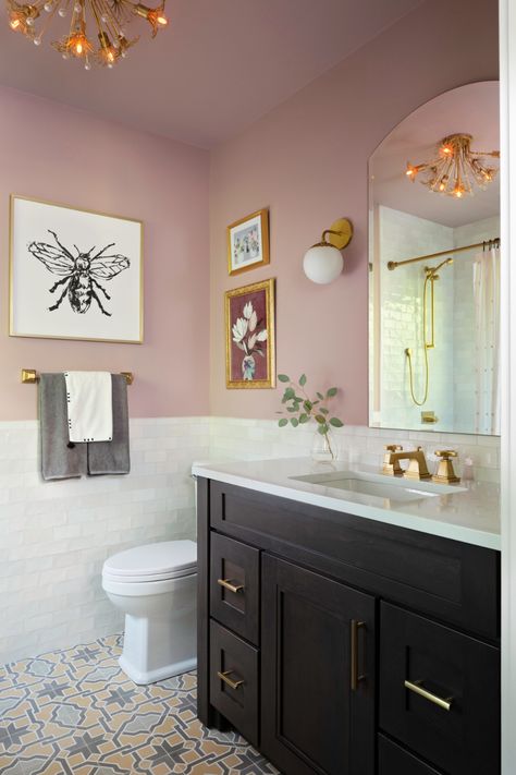 Bohemian Modern Pink Bathroom Mauve Bathroom, Blush Bathroom, Pink Tile Bathroom, Bathroom Paint Colors, Bohemian Modern, Downstairs Bathroom, Bathroom Inspiration Decor, Upstairs Bathrooms, Girls Bathroom