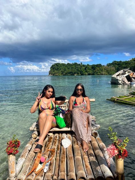 black girl travel aesthetic wig IG model Travel Aesthetic Jamaica, Jamaica Girls Trip Aesthetic, Jamaica Holiday Aesthetic, Jamaica Beach Aesthetic, Jamaica Trip Aesthetic, Kingston Jamaica Aesthetic, Carribean Girl Aesthetic, Jamaica Vacation Aesthetic, Jamaican Girl Aesthetic