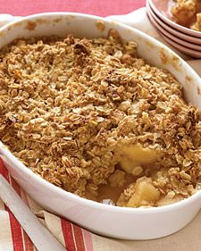 This cinnamon-scented crisp is best served still warm from the oven, topped with a scoop of vanilla, cinnamon, or caramel ice cream. The secret to a crunchy, chunky topping is working the oat mixture into large clumps with your hands -- this helps the topping hold together atop the apples while toasting to a golden brown. Martha Stewart Apple Crisp, Martha Stewart Recipes, Fall Desserts Easy, Apple Crisp Recipes, Crisp Recipe, Köstliche Desserts, Apple Desserts, Apple Crisp, Fall Desserts