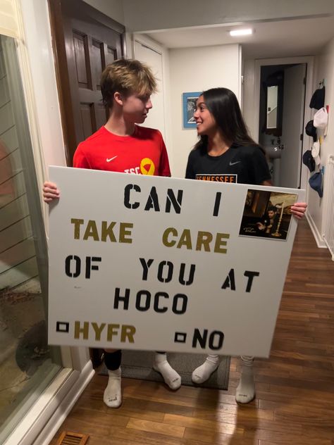 Drake Hoco Poster, Drake Hoco Proposal, Drake Hoco Proposals Ideas, Homecoming Dance Proposal, Homecoming Poster Ideas, Champagne Papi, Homecoming Posters, Dance Proposal, Homecoming Mums Diy