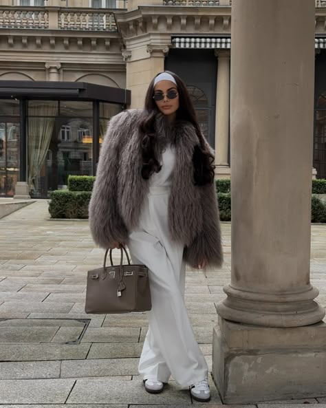 Match my vibe 🤍 @ducielondon *Ad / Werbung Fur Jacket Casual Outfit, Winter Outfits With Fur Coat, White Fur Coat Outfit Casual, Fashion Outfits2023, Brown Skin Baddie, White Fur Coat Outfit, Fur Coat Outfit Casual, Milan Outfits, Fur Jacket Outfit