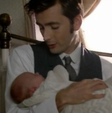 Just because I thought you needed this, David Tennant holding a baby. Holding A Baby, 10th Doctor, Tenth Doctor, Holding Baby, Michael Sheen, Wibbly Wobbly Timey Wimey Stuff, Timey Wimey Stuff, Nerd Alert, Superwholock