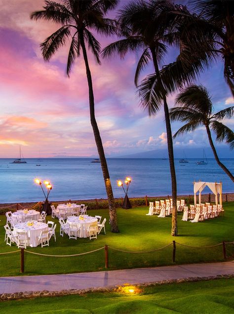 #Ad Westin Maui Resort & Spa dreamy sherbet-colored skies at sunset. Ideally located on Hawaii's Kaanapali Beach, @thewestinmaui features stunning views of the sparkling Pacific ocean dotted with sailboats. The Oceanfront Lawn is a whimsical outdoor venue perfect for intimate wedding ceremonies and receptions. #WestinMaui #Maui #Hawaii #Wedding #Destination #DestinationWedding #Honeymoon #Vacation #Beach #BeachWedding Small Beach Wedding Ideas Romantic, Beach Lawn Wedding, Beach Wedding Hawaii, Small Beach Wedding Ceremony, Intimate Wedding Beach, Small Hawaii Wedding, Sunset Themed Wedding, Night Beach Weddings, Hawaii Beach Party